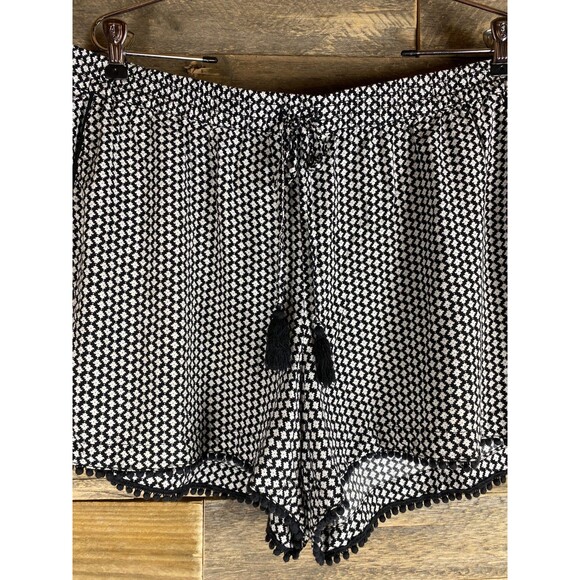 a.n.a. Womens Plus Sz XXL  Black & White Tiny Flowers Shorts Drawstring Waist - Picture 4 of 9
